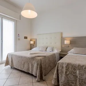 Alda 3*, Cervia Italië